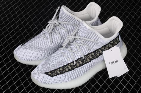 yezzy dior